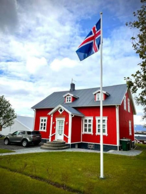 The Foreman house - an authentic town center Villa